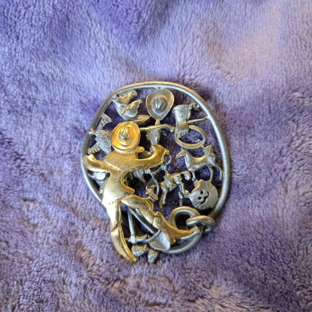 Vintage Ultracraft Gold And Silver Western Brooch
